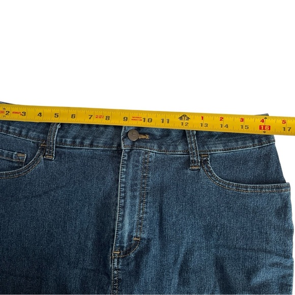 Lee Women's Classic Blue Midi Skort - Picture 5 of 12